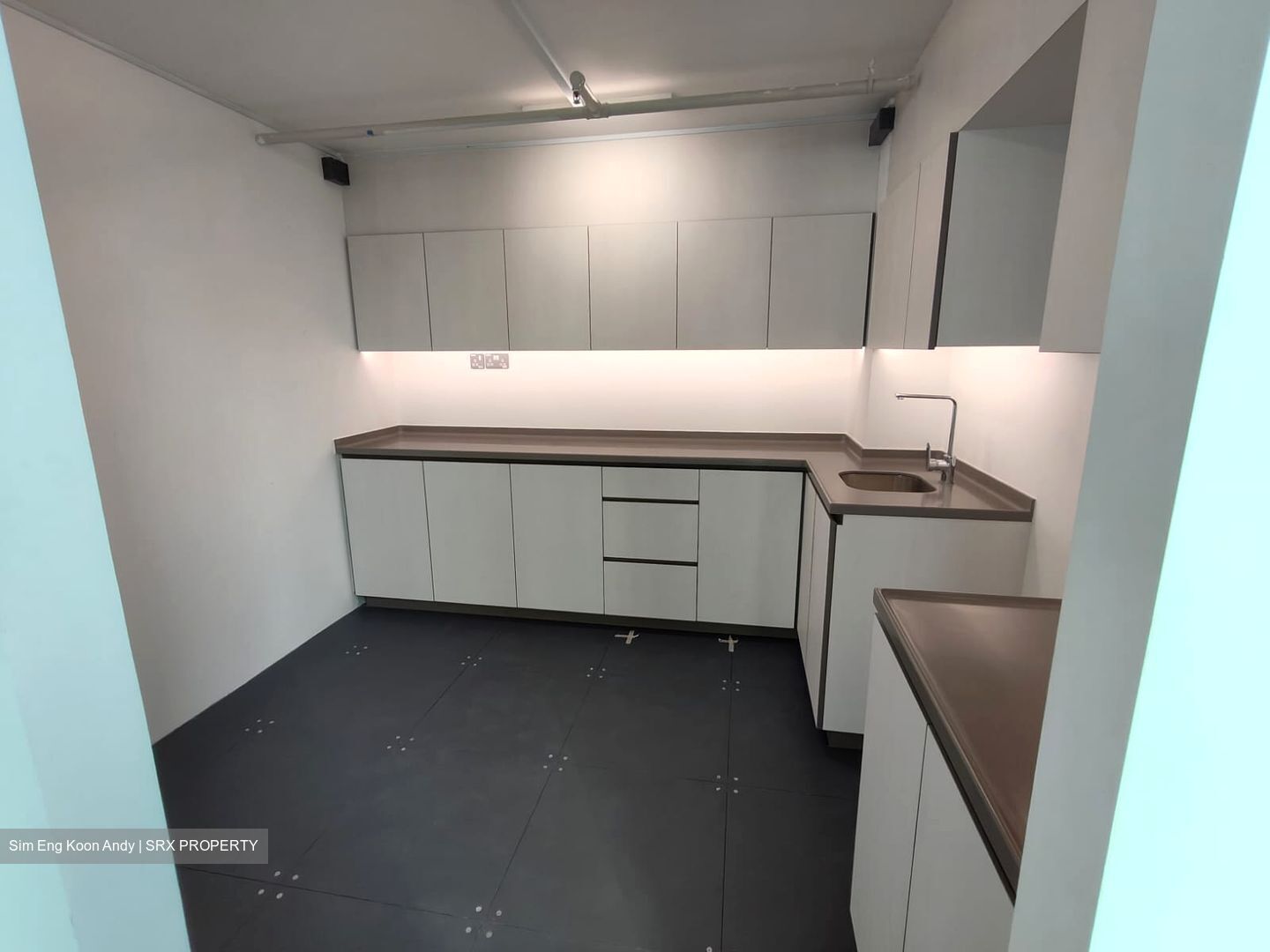 Hub Synergy Point (D2), Office #430544021
